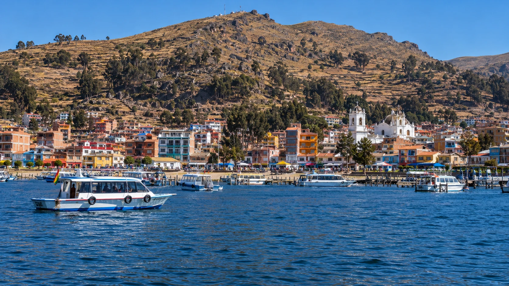 Copacabana on the Bolivian shore of Lake Titicaca — Bolivia