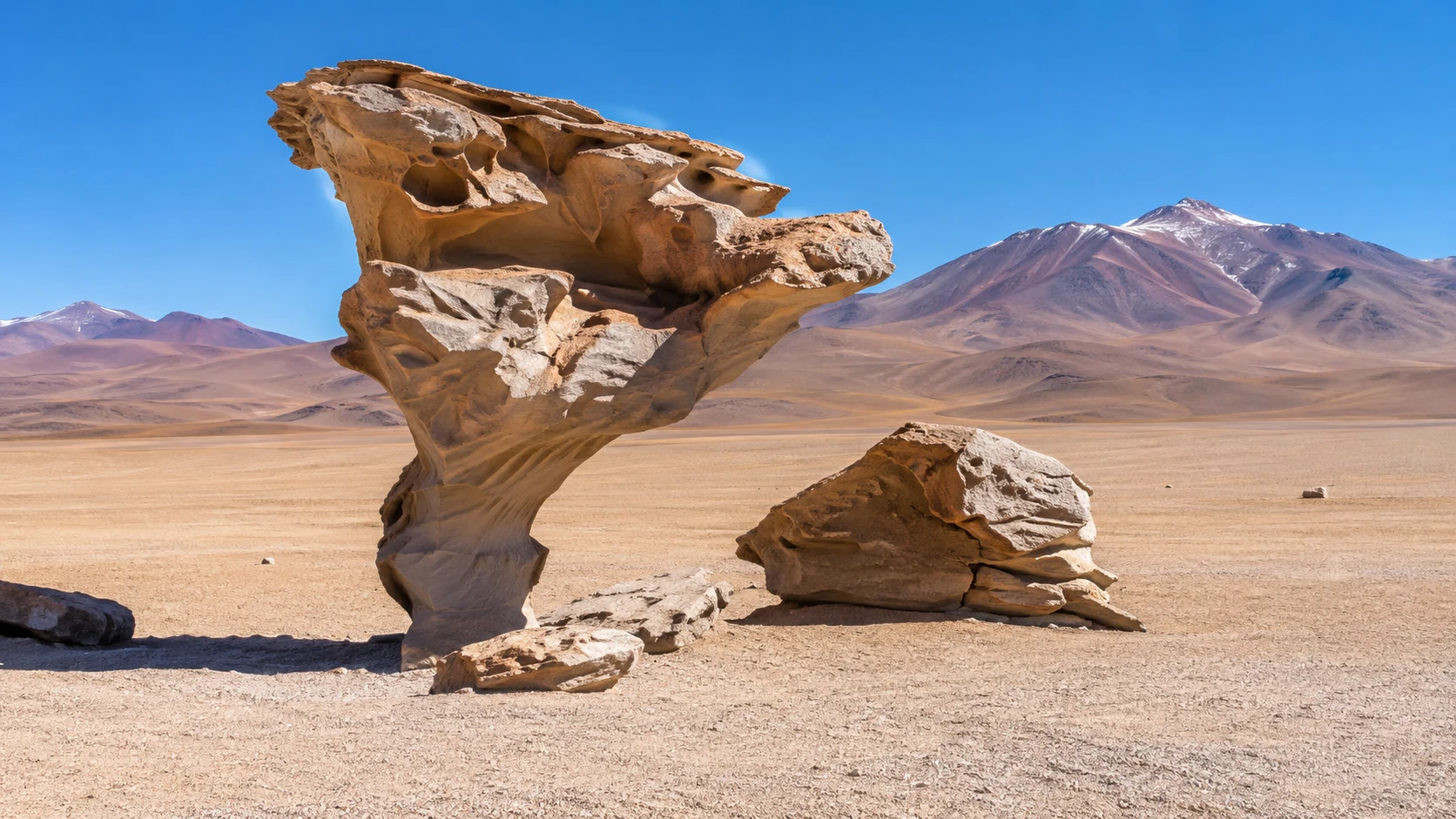 Siloli Desert in the southwestern high-altitude Altiplano — Bolivia